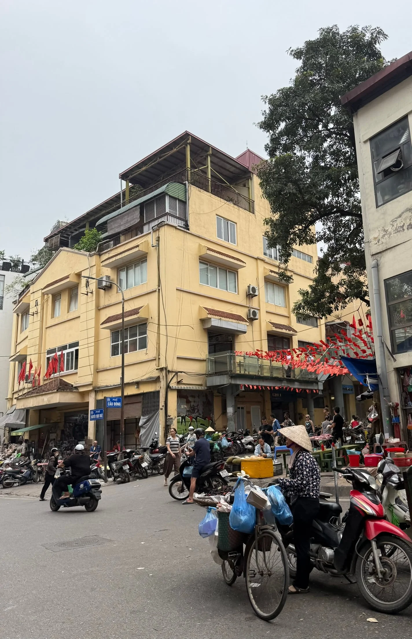 Hanoi photo 9